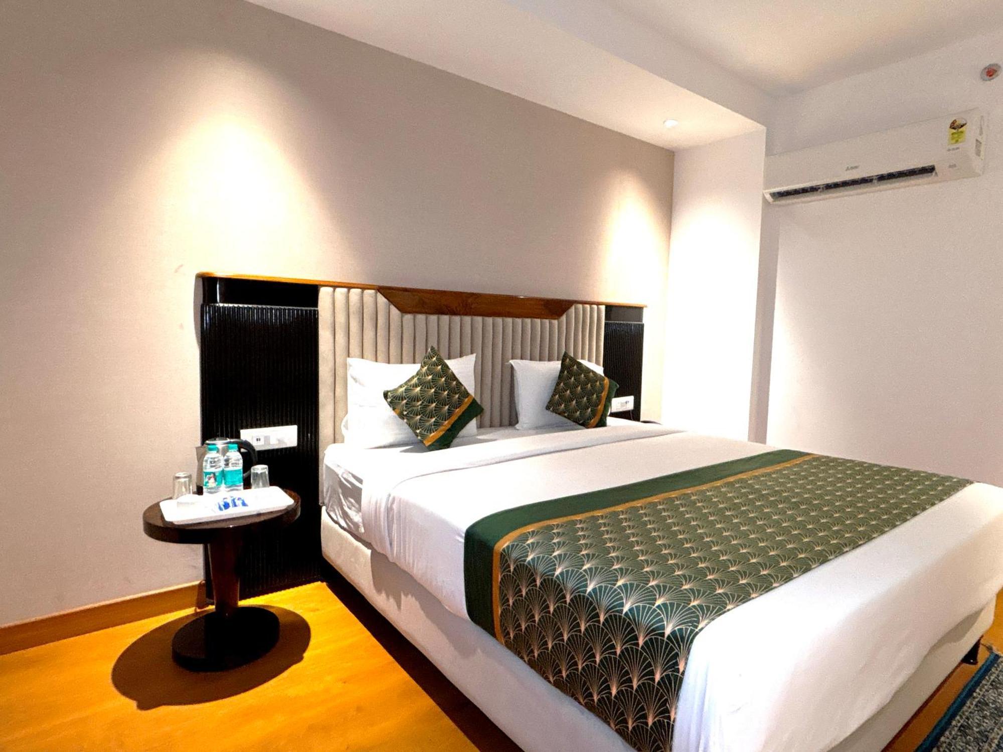 Hotel Arch The Lohias Neu-Delhi Exterior foto